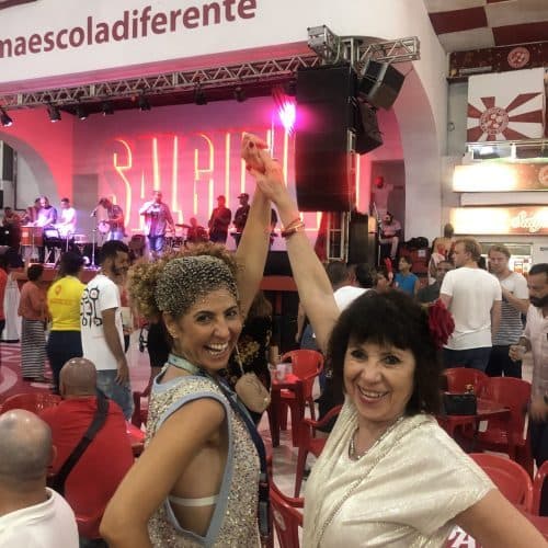 ENSAIO DE CARNAVAL NA ESCOLA DE SAMBA — imagem 2 de 5